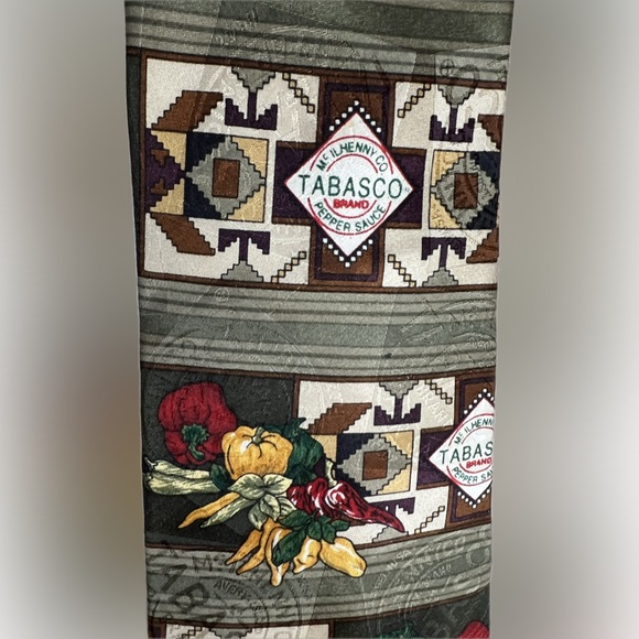 TABASCO 100% Silk Pepper Sauce Necktie / Tie | Regular/Standard Length - Picture 7 of 16